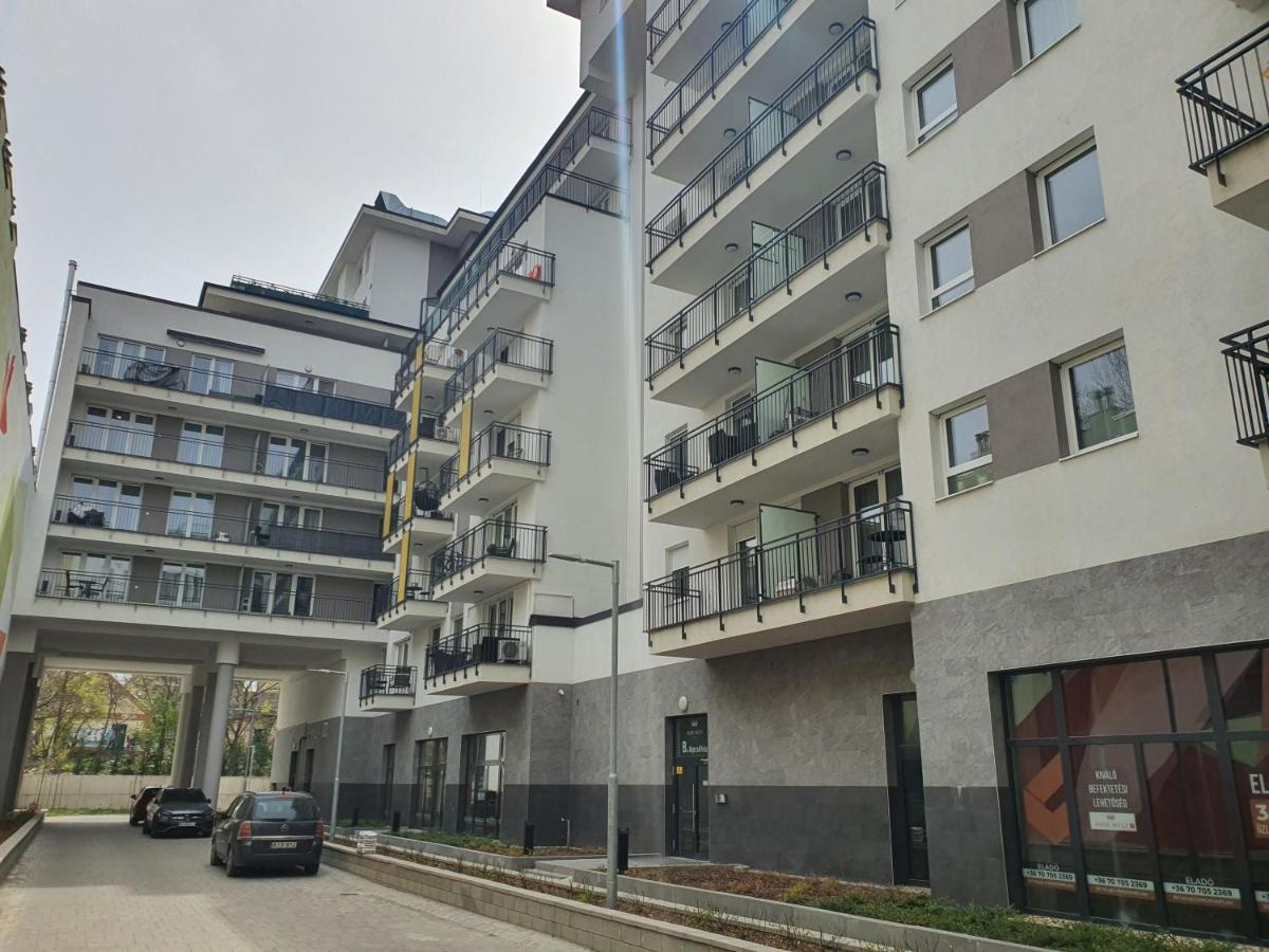 Park West Apartment - Free Parking Budapest Exterior photo