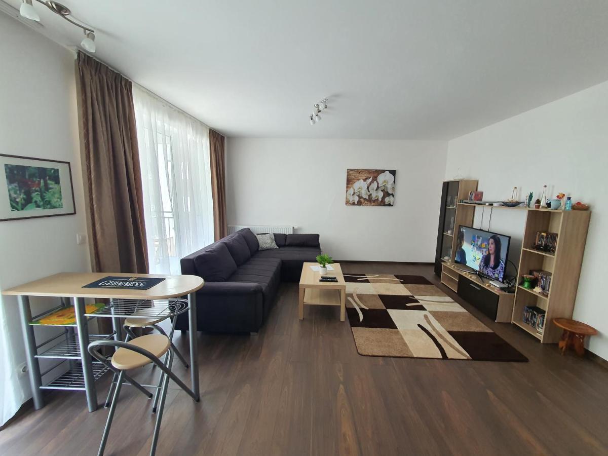 Park West Apartment - Free Parking Budapest Exterior photo